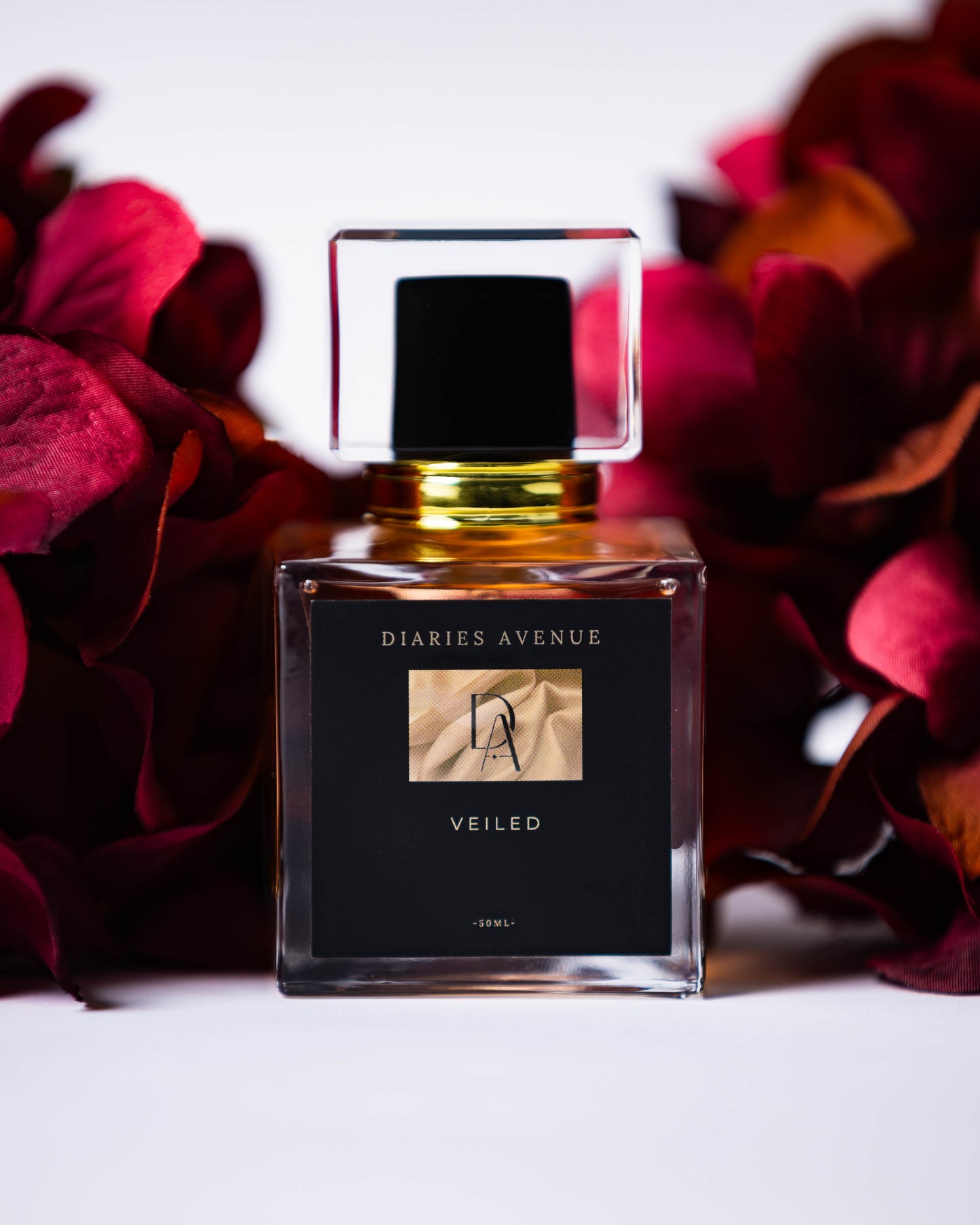 VEILED EAU DE PARFUM